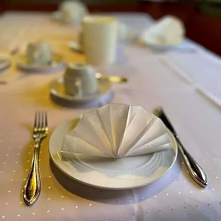Wuerttemberger Hof Garni فندق 3*